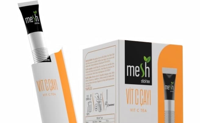 Розпакований стік чаю mesh та коробка з чаєм